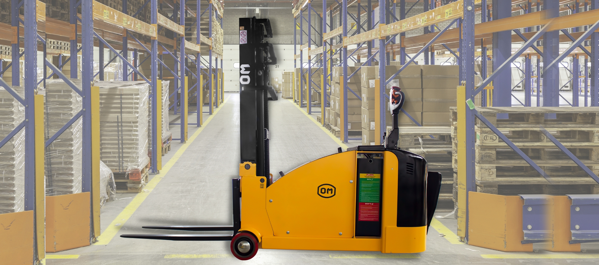 Maximizing Productivity and Safety with Counterbalance Stackers